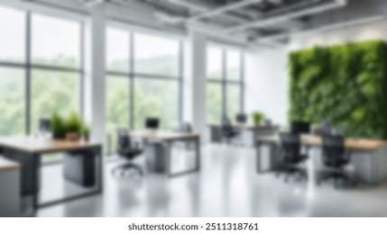 Desfoque fundo do interior do escritório com grandes janelas com vista urbana da cidade, plantas e mesas de madeira ao pôr do sol. Local de trabalho moderno e conceito de vegetação urbana. Design para pôster, papel de parede. Spate.